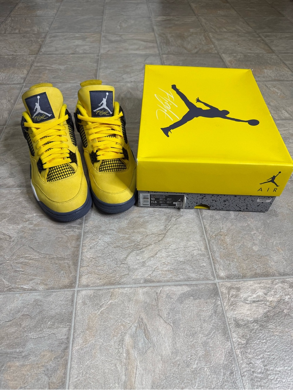 Air Jordan 4 Retro Lighting 2021 Men’s Shoe Size 10 Yellow CT8527-700 Preowned
